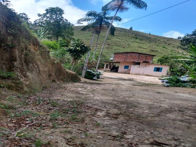 #7066 - Casa para Venda em Caraguatatuba - SP