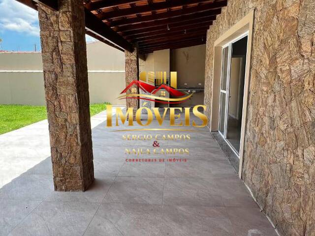 Casa para Venda em Caraguatatuba - 4