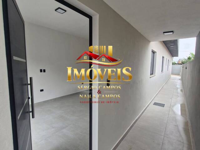 Casa para Venda em Caraguatatuba - 2